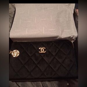 Chanel/Makeup Velvet Pouch